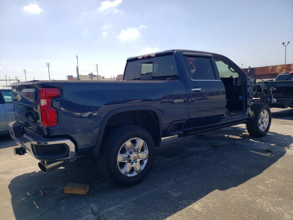 2022 Chevrolet Silverado 2500 VIN 1GC4YPEY2NF360036 COPART salvage auction — STRIPPED, Ca - Salvage Certificate, sold $8,100 on 2026-07-08 (photo 3)