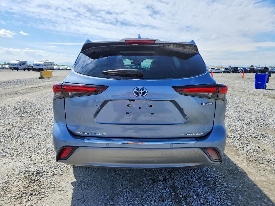 2024 Toyota Highlander VIN 5TDEBRCH2RS606979 COPART salvage auction — FRONT END, Co - Public - Salvage Title, sold $29,250 on 2026-07-09 (photo 6)