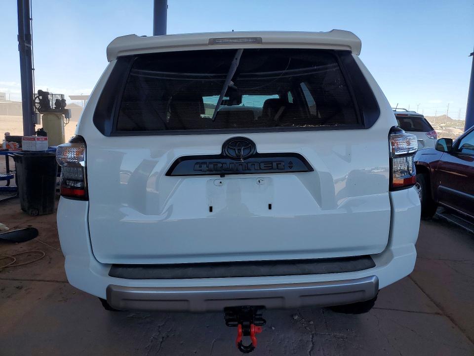 2020 Toyota 4runner VIN JTEBU5JR5L5739195 COPART salvage auction — SIDE, Az - Cert Of Title - Salvage, sold $14,800 on 2026-07-07 (photo 6)