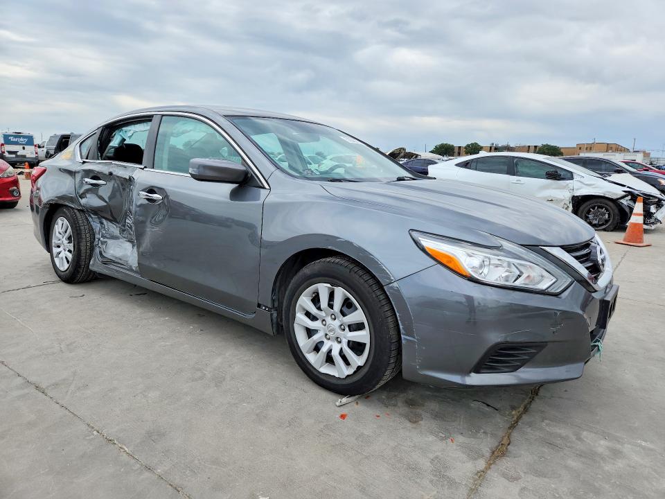 2017 Nissan VIN 1N4AL3AP4HC201649 COPART salvage auction — SIDE, TX - SALVAGE VEHICLE TITLE, sold $2,200 on 2026-07-09 (photo 4)
