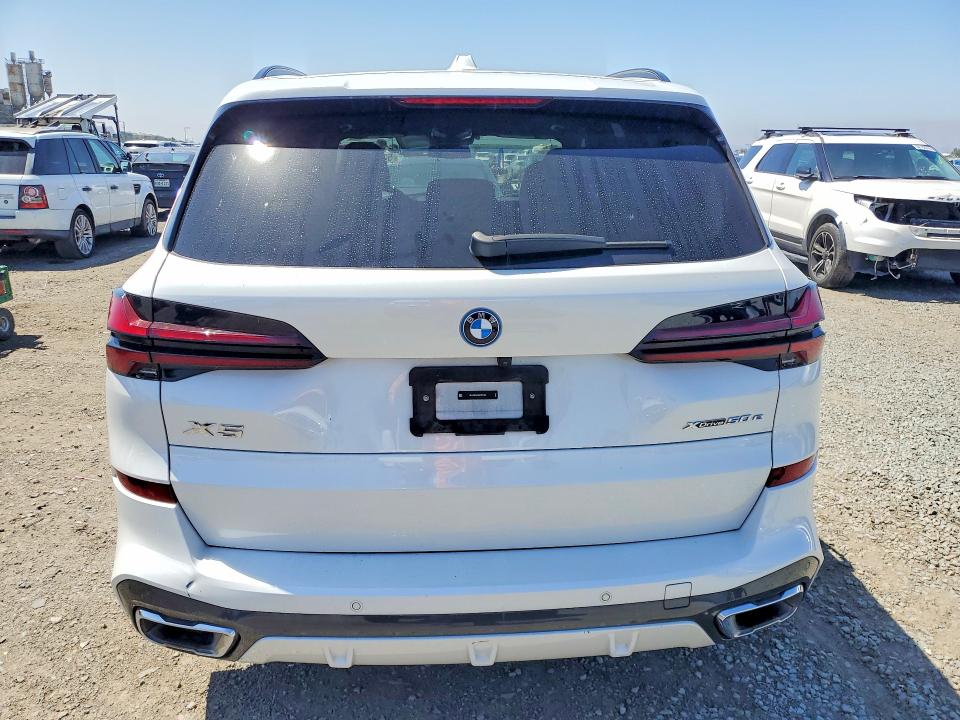 2024 BMW X5 VIN 5UX43EU0XR9T61291 COPART salvage auction — MINOR DENT/SCRATCHES, Ca - Dis/Dlr/Exp Only Clean Title (P), sold $52,000 on 2026-07-24 (photo 6)