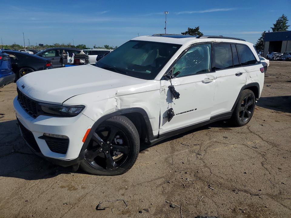 2025 Jeep Cherokee VIN 1C4RJHBG8SC344884 — COPART salvage auction photo
