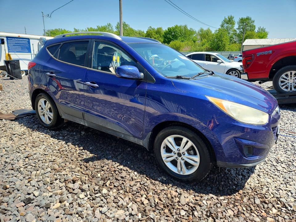 2011 Hyundai Tucson VIN KM8JU3AC7BU171077 COPART salvage auction — SIDE, Il - Salvage Certificate, sold $675 on 2026-07-06 (photo 4)