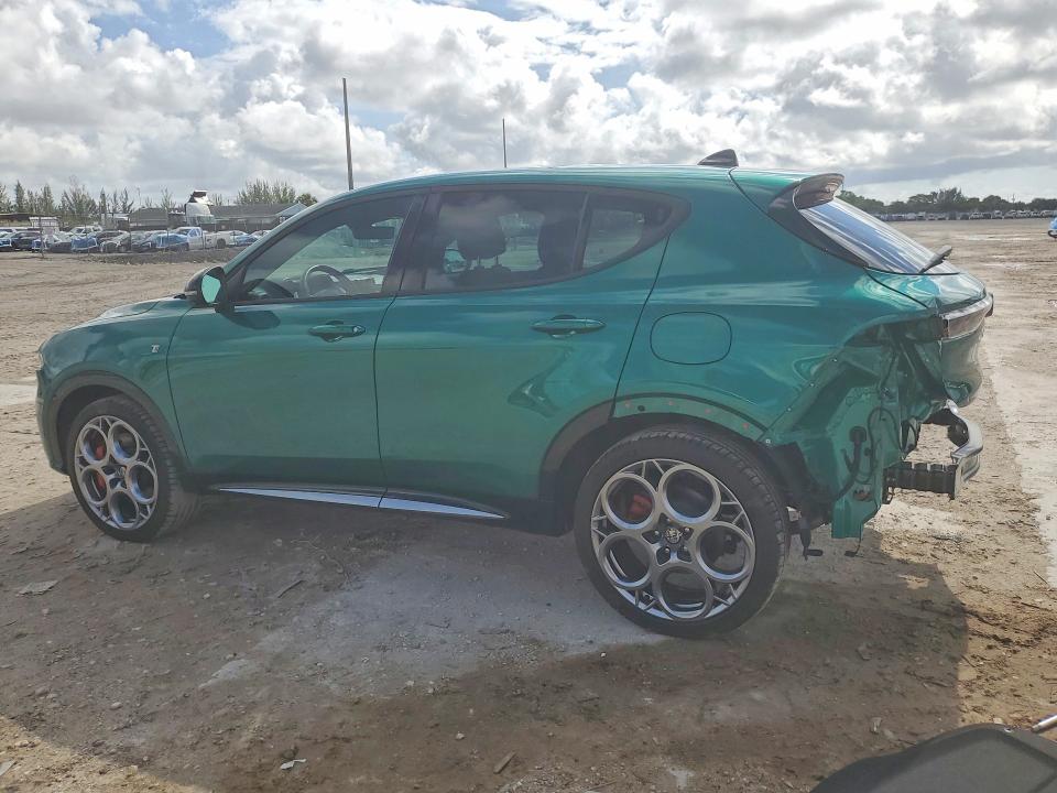 2024 Alfa romeo Tonale VIN ZASPATCW4R3046797 COPART salvage auction — REAR END, Fl - Cert Of Title Slvg Rebuildable, sold $17,200 on 2026-07-14 (photo 2)