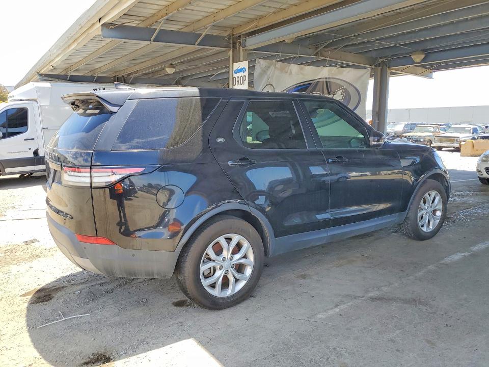2020 Land rover Discovery VIN SALRG2RV8L2424265 COPART salvage auction — MINOR DENT/SCRATCHES, In - Dis/Dlr/Exp Only Clean Title, sold $8,400 on 2026-07-30 (photo 3)