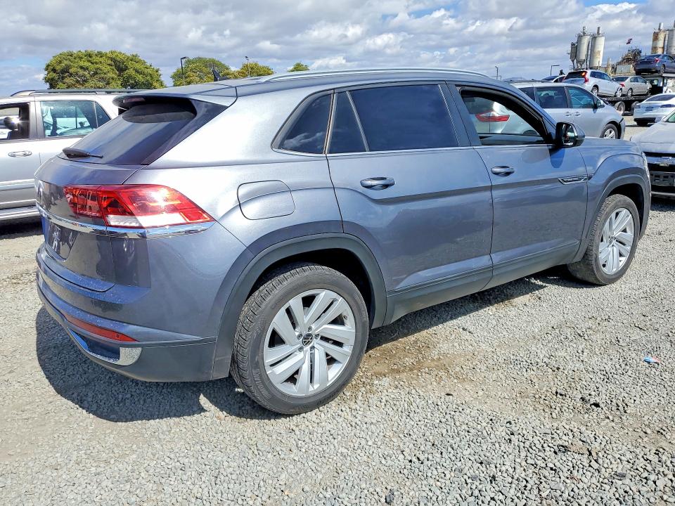 2021 Volkswagen Atlas VIN 1V2WC2CA4MC220004 COPART salvage auction — MINOR DENT/SCRATCHES, Ca - Salvage Certificate, sold $11,200 on 2026-07-31 (photo 3)