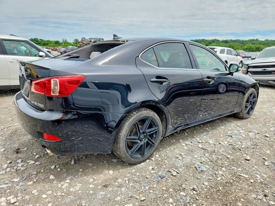 2011 Lexus Is VIN JTHCF5C2XB2035270 COPART salvage auction — HAIL, Il - Salvage Certificate, sold $1,400 on 2026-07-08 (photo 3)