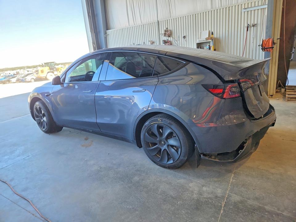 2023 Tesla Model y VIN 7SAYGDEE3PA188812 COPART salvage auction — REAR END, Ne - Cert Of Title-Salvage, sold $5,300 on 2026-07-28 (photo 2)