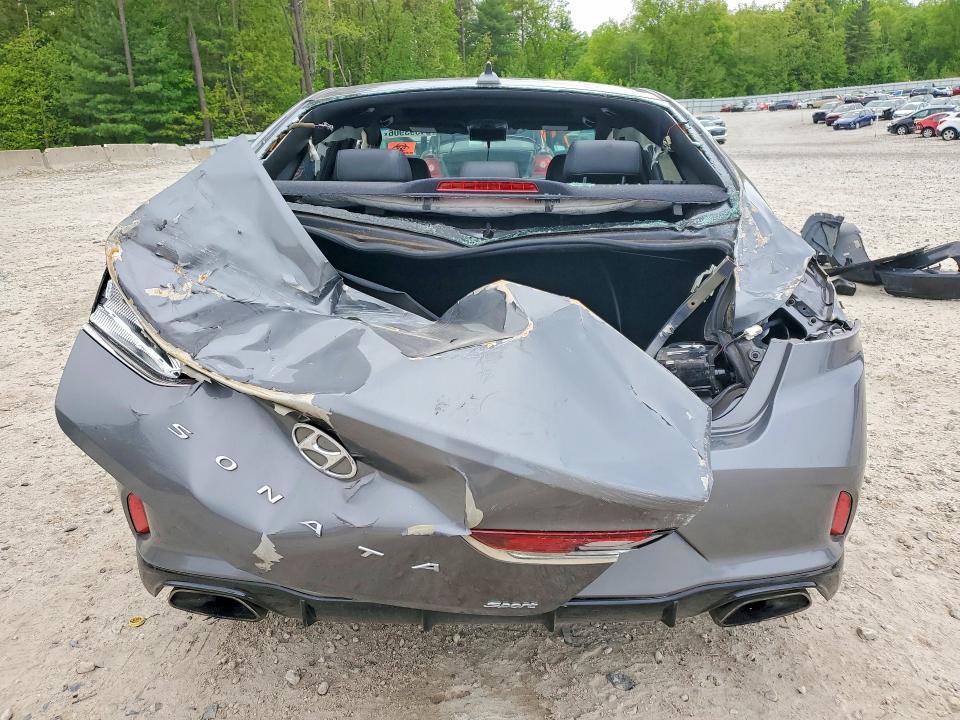 2018 Hyundai VIN 5NPE34AF0JH706025 COPART salvage auction — ROLLOVER, MA - CERT OF TITLE-SALVAGE, sold $700 on 2026-07-22 (photo 6)