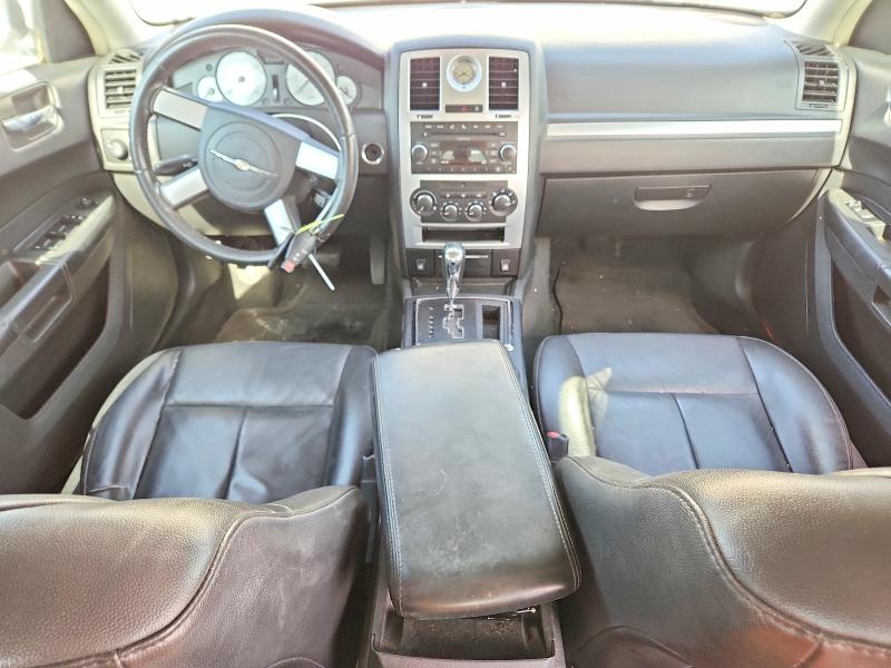 2010 Chrysler 300 VIN 2C3CA5CV3AH325841 COPART salvage auction — MINOR DENT/SCRATCHES, CA - DIS/DLR/EXP APP FOR DUP CLEAN, sold $200 on 2026-07-08 (photo 8)