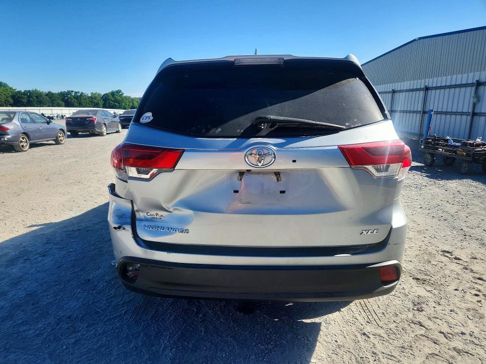 2018 Toyota Highlander VIN 5TDKZRFH3JS544510 COPART salvage auction — REAR END, Nc - Salvage Certificate Of Title, sold $2,600 on 2026-07-22 (photo 6)