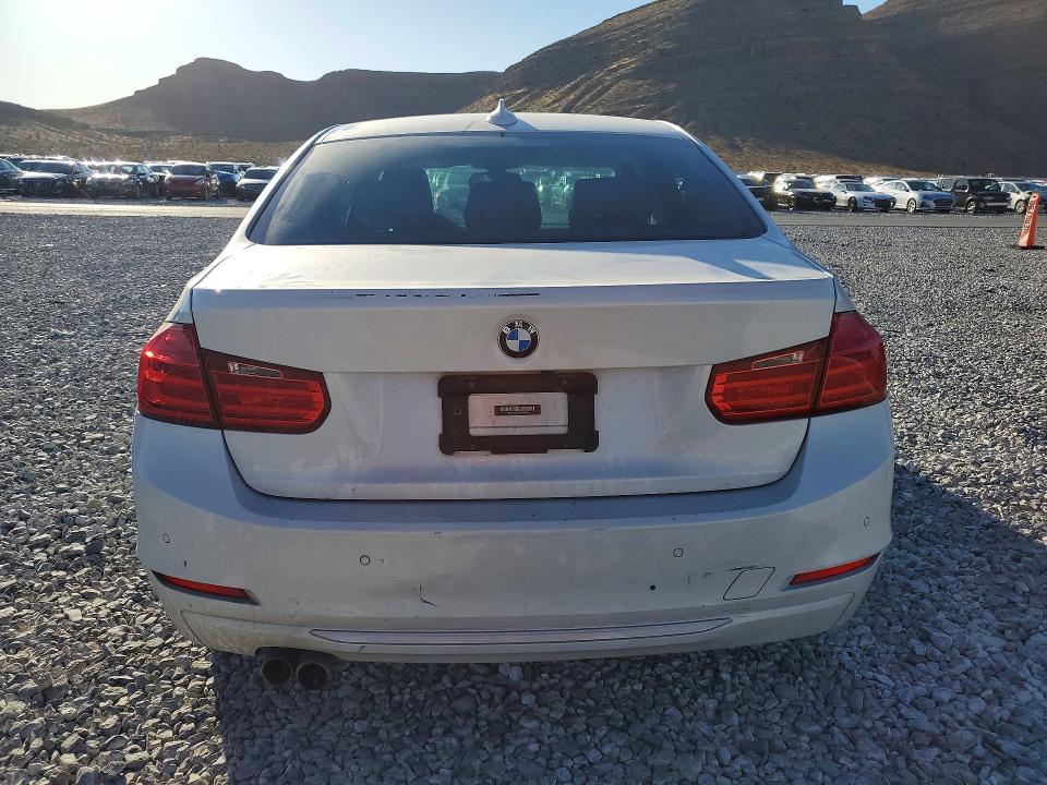 2013 BMW VIN WBA3A5C57DF603008 COPART salvage auction — FRONT END, Nv - Salvage Title, sold $800 on 2026-07-13 (photo 6)