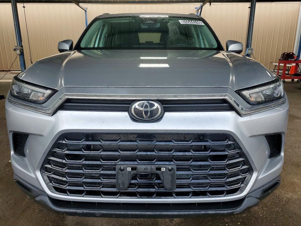 2025 Toyota Highlander VIN 5TDAAAB56SS090464 COPART salvage auction — SIDE, Co - Salvage Title, sold $26,250 on 2026-07-13 (photo 5)