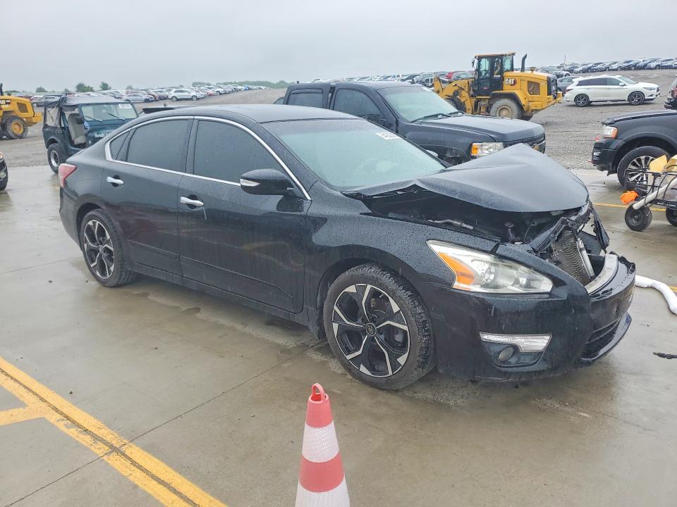 2013 Nissan VIN 1N4BL3AP5DC280781 COPART salvage auction — FRONT END, KY - CERT OF TITLE-SALVAGE, sold $400 on 2026-07-09 (photo 4)