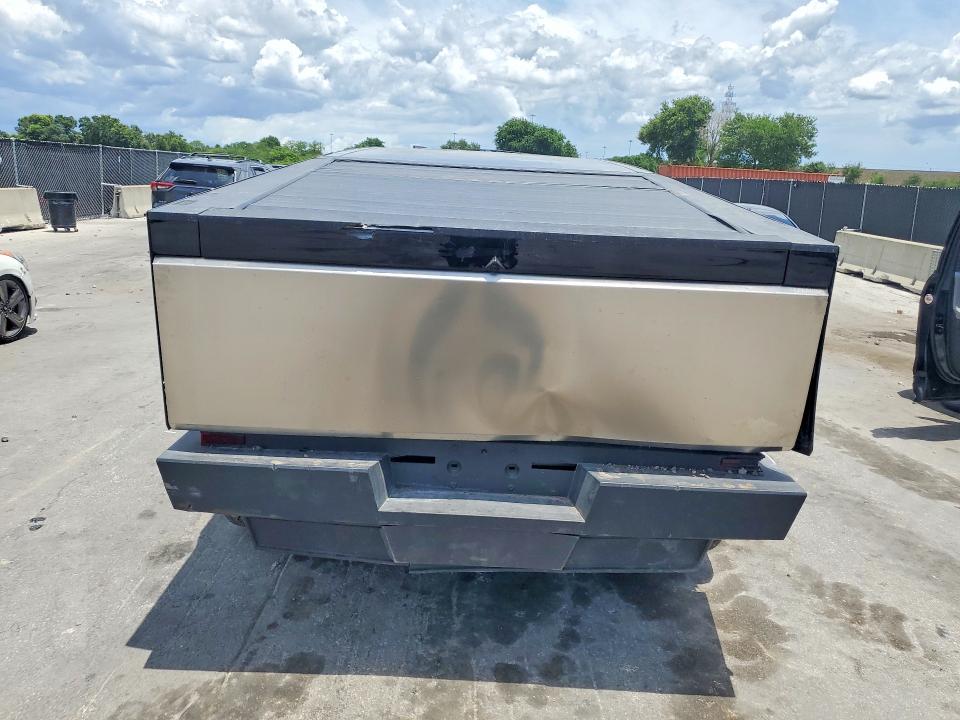 2025 Tesla Cybertruck VIN 7G2CEHED5SA075011 COPART salvage auction — FRONT END, Fl - Cert Of Title Slvg Rebuildable (P), sold $19,400 on 2026-07-02 (photo 6)