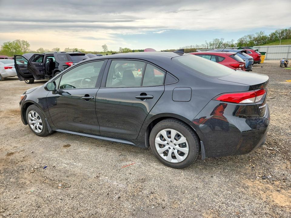 2022 Toyota Corolla VIN JTDEPMAE7NJ225424 COPART salvage auction — HAIL, WI - CERT OF TITLE-CLAIM PAID, sold $13,900 on 2026-08-25 (photo 2)