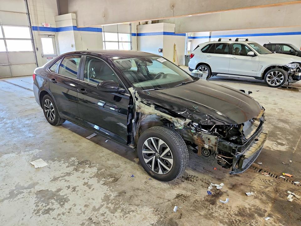 2024 Volkswagen Jetta VIN 3VW5M7BU3RM050157 COPART salvage auction — FRONT END, Va - Cert Of Title - Salvage, sold $4,000 on 2026-07-02 (photo 4)
