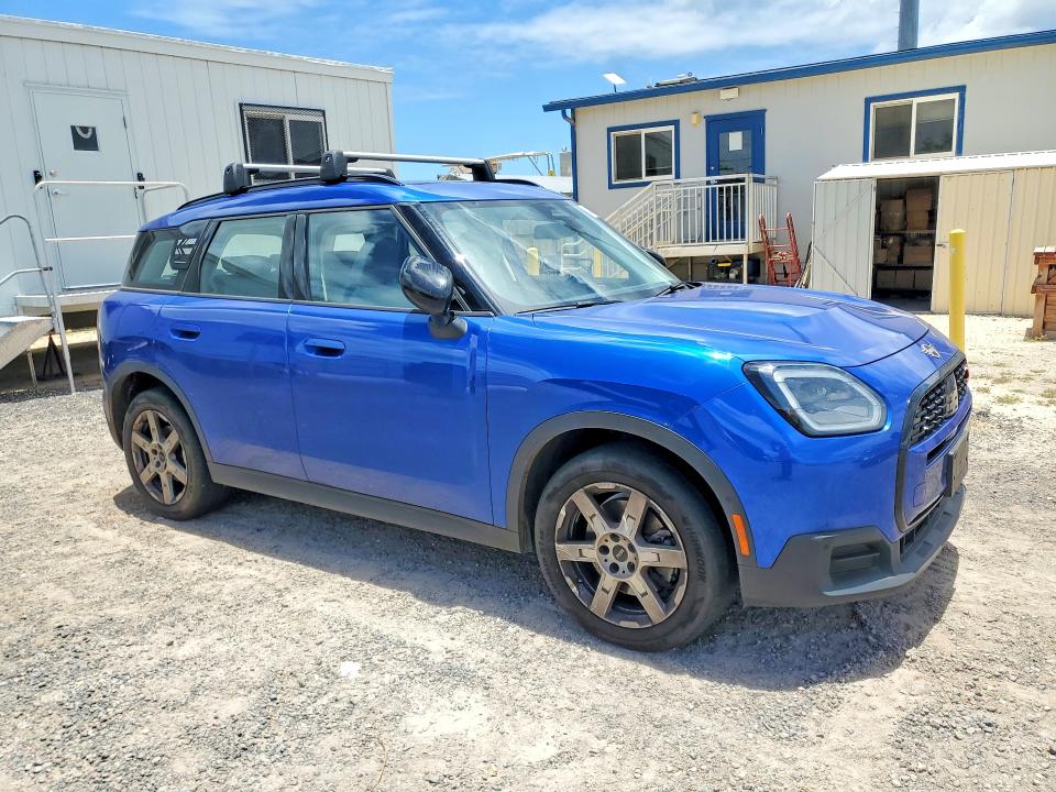 2025 Mini Cooper VIN WMZ23GA05S7P55940 COPART salvage auction — MINOR DENT/SCRATCHES, Hi - Certificate Of Title, sold $850 on 2026-08-31 (photo 4)