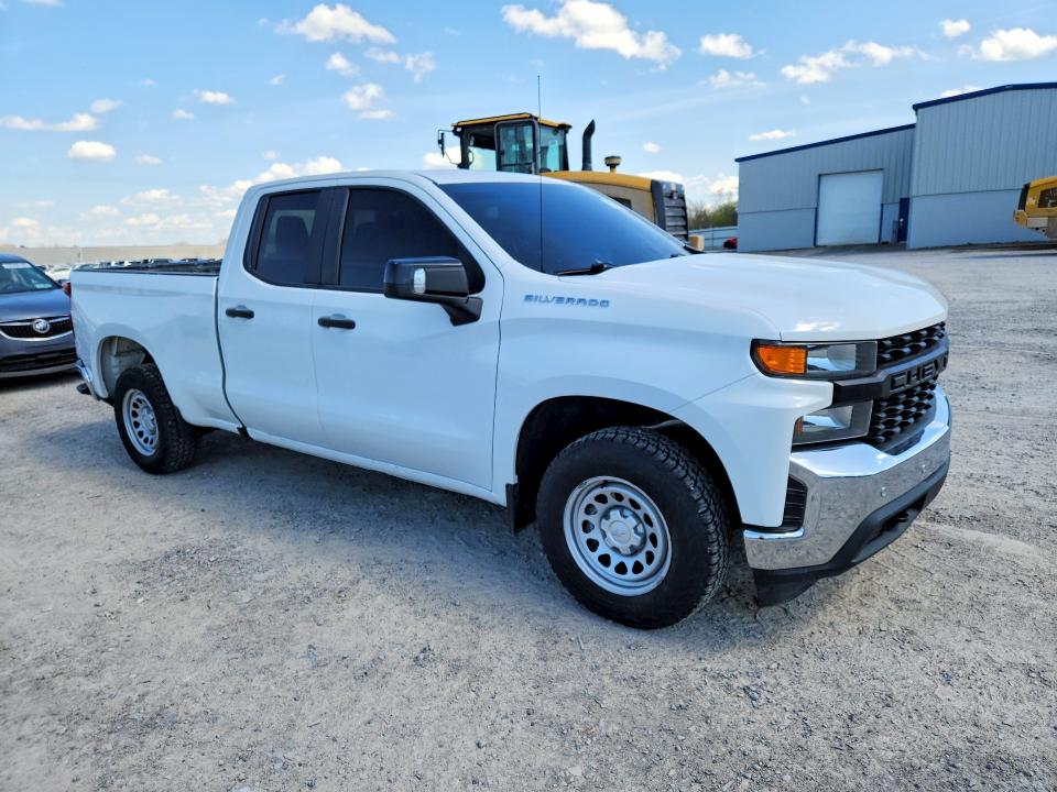 2019 Chevrolet Silverado 1500 VIN 1GCRWAEF9KZ262039 COPART salvage auction — Minor Dent/Scratches, NV - CERTIFICATE OF TITLE (P), sold $9,100 on 2026-07-02 (photo 4)