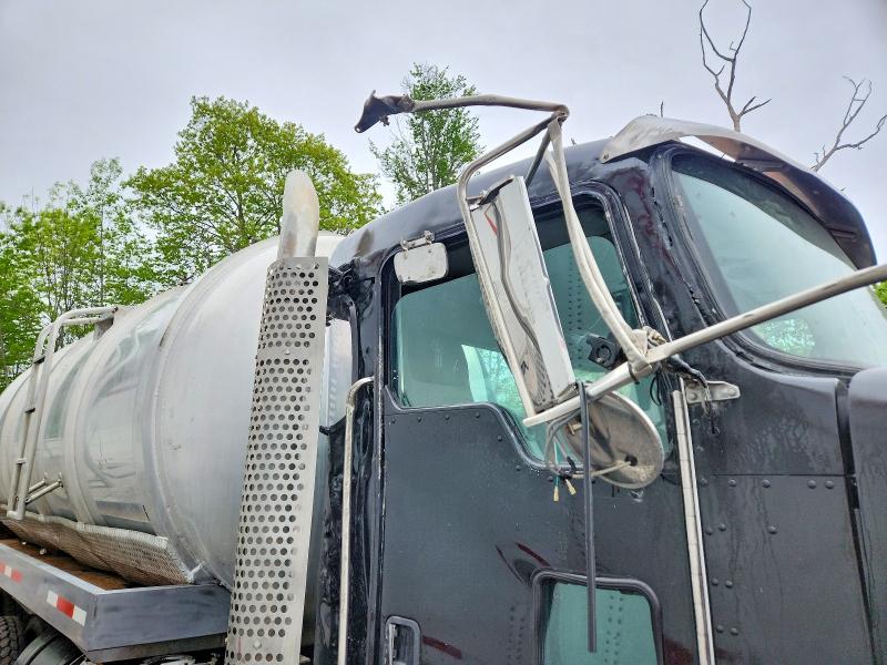 2021 Kenworth Construction VIN 3BKBLJ0X2MF449129 COPART salvage auction — SIDE, NY - MV-907A SALVAGE CERTIFICATE, sold $23,700 on 2026-07-08 (photo 9)