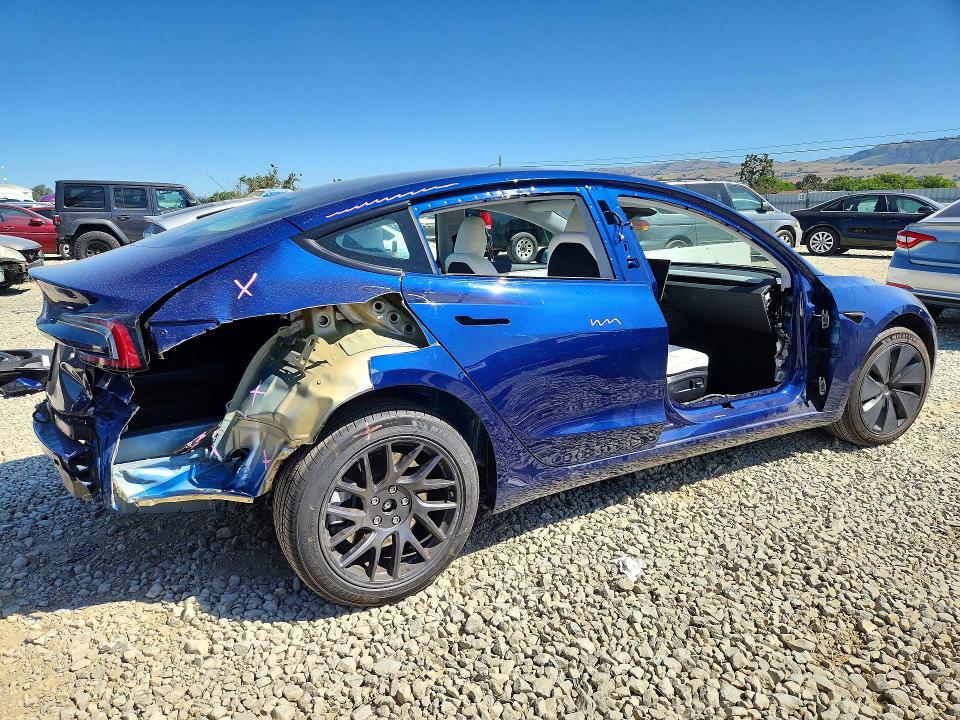 2025 Tesla VIN 5YJ3E1EA7SF920962 COPART salvage auction — REAR END, Ca - Salvage Certificate, sold $7,200 on 2026-07-14 (photo 3)
