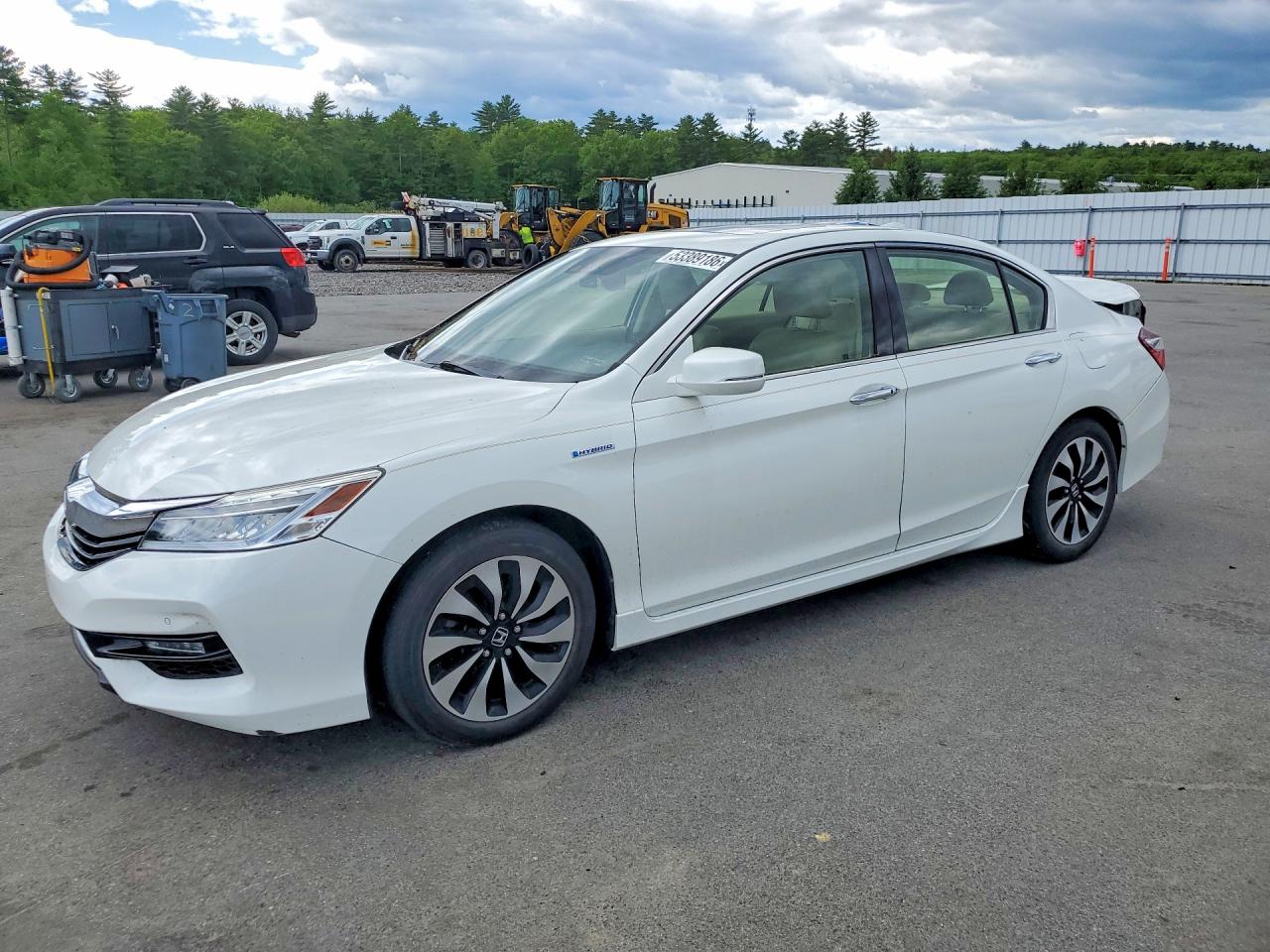 2017 Honda Accord VIN JHMCR6F79HC013378 — COPART salvage auction photo