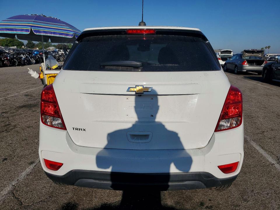 2020 Chevrolet Trax VIN KL7CJKSB1LB320583 COPART salvage auction — SIDE, Id - Salvage Certificate Of Title, sold $1,850 on 2026-07-31 (photo 6)