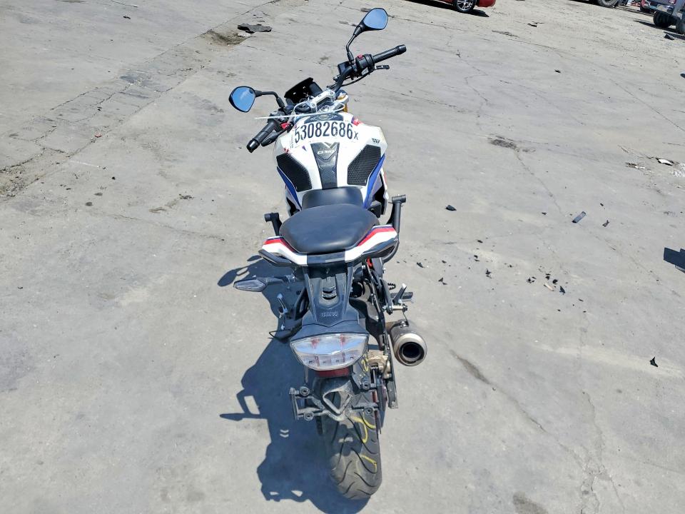 2023 BMW G 310 VIN WB30G4302PRA42214 COPART salvage auction — FRONT END, Ca - Salvage Certificate, sold $3,800 on 2026-07-20 (photo 4)