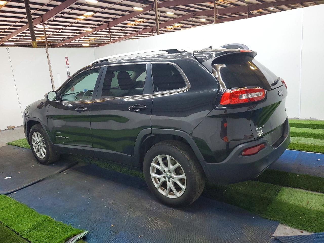 2016 Jeep Cherokee VIN 1C4PJMCB1GW287114 COPART salvage auction — Normal Wear, FL - CERTIFICATE OF TITLE, sold $2,900 on 2026-07-09 (photo 2)