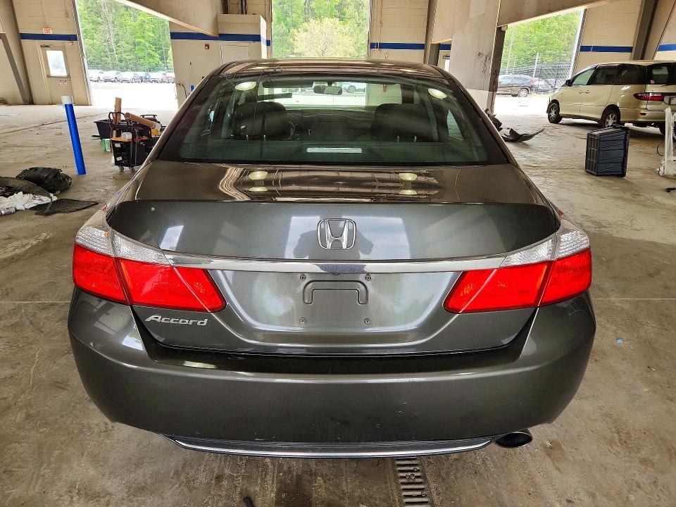 2013 Honda Accord VIN 1HGCR2F36DA134464 COPART salvage auction — FRONT END, VA - CERT OF TITLE - SALVAGE, sold $1,100 on 2026-07-02 (photo 6)