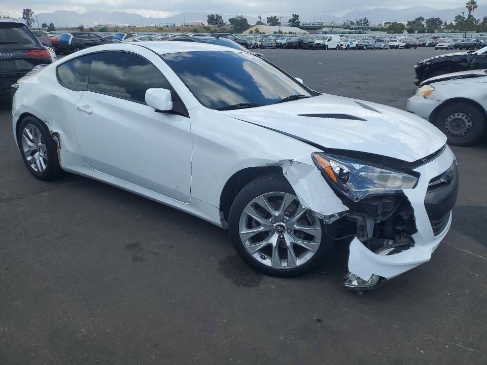 2014 Hyundai Genesis VIN KMHHT6KD5EU118926 COPART salvage auction — FRONT END, Ca - Salvage Certificate, sold $425 on 2026-08-31 (photo 4)