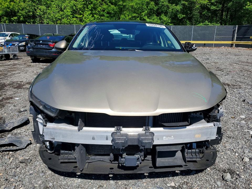 2021 Kia K5 VIN 5XXG34J29MG040692 COPART salvage auction — SIDE, Md - Cert Of Salvage > 75% Damage, sold $3,350 on 2026-07-24 (photo 5)