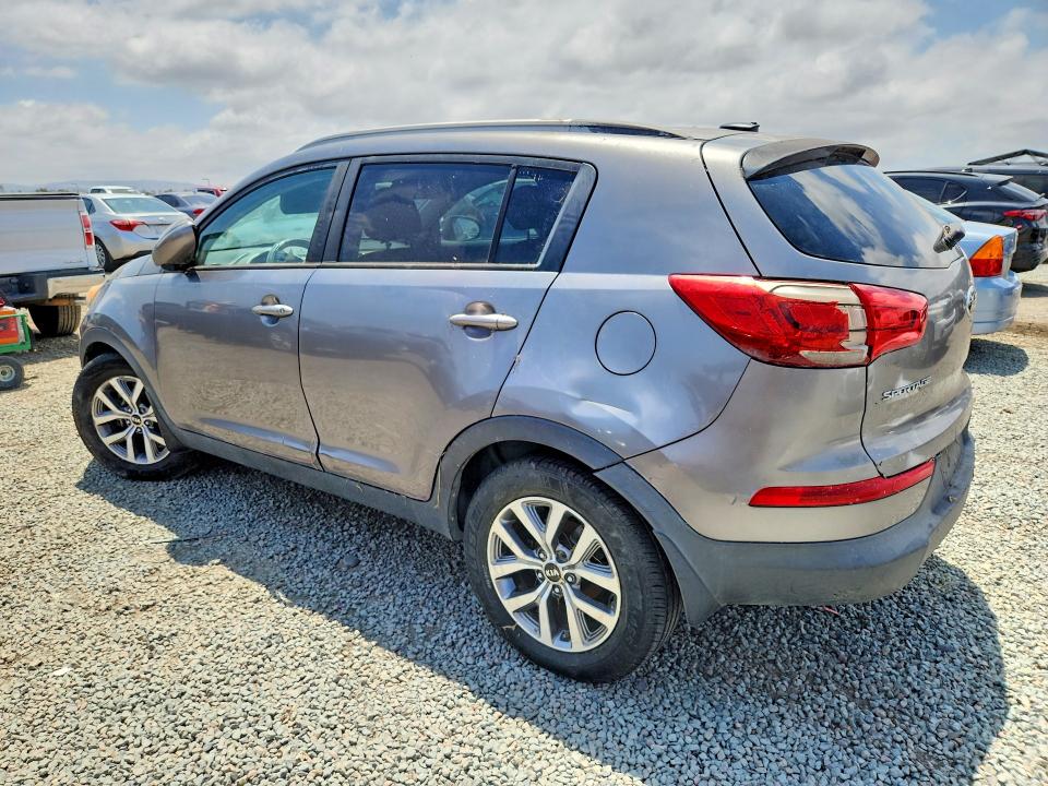 2015 Kia VIN KNDPB3AC3F7723277 COPART salvage auction — NORMAL WEAR, Mt - Dis/Dlr/Exp Only Clean Title, sold $900 on 2026-07-17 (photo 2)
