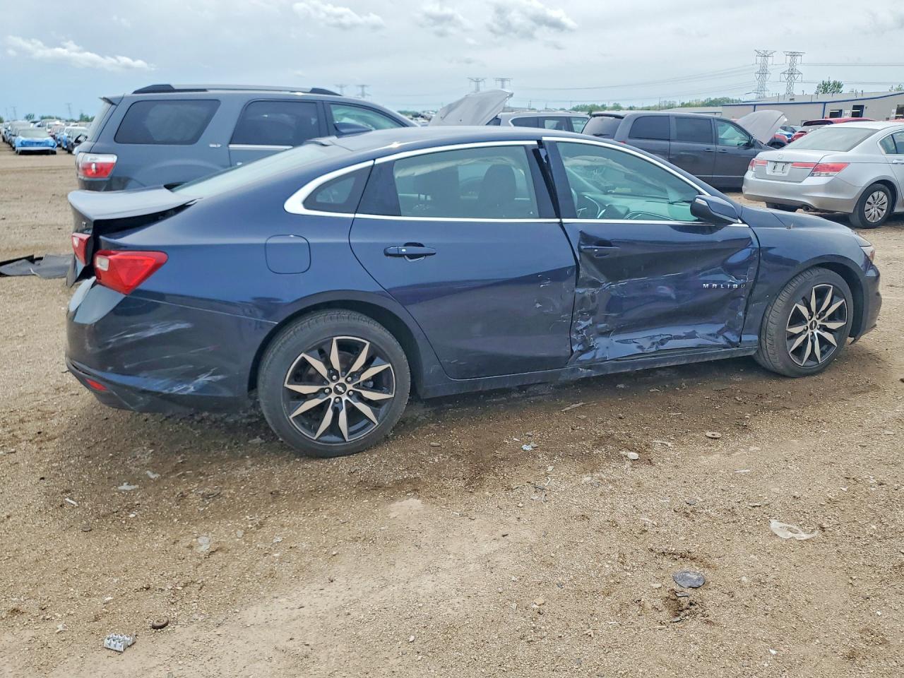 2017 Chevrolet Malibu Limited VIN 1G1ZE5ST8HF269295 COPART salvage auction — Side, IL - SALVAGE CERTIFICATE, sold $2,950 on 2026-06-30 (photo 3)