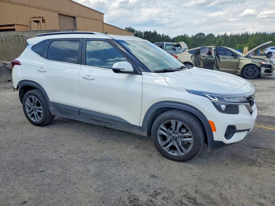 2023 Kia Seltos VIN KNDEU2AA9P7423254 COPART salvage auction — REAR END, Sc - Cert Of Title-Salvage, sold $5,800 on 2026-07-10 (photo 4)