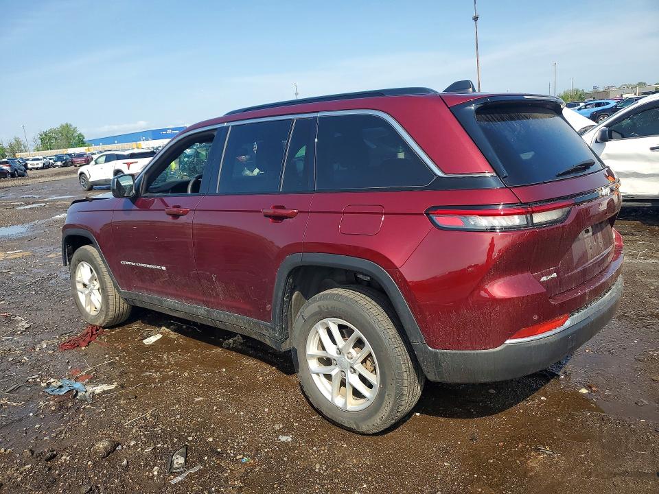 2024 Jeep Cherokee VIN 1C4RJHAGXRC212026 COPART salvage auction — FRONT END, Salvage Title, sold $11,900 on 2026-08-21 (photo 2)