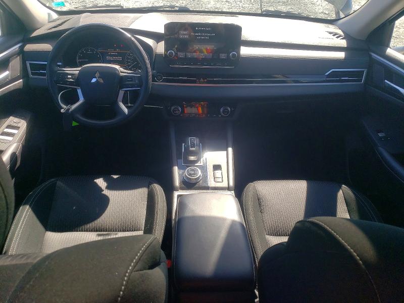 2022 Mitsubishi Outlander VIN JA4J4UA86NZ620465 COPART salvage auction — REAR END, Ns - Salvage Title, sold $400 on 2026-07-30 (photo 8)