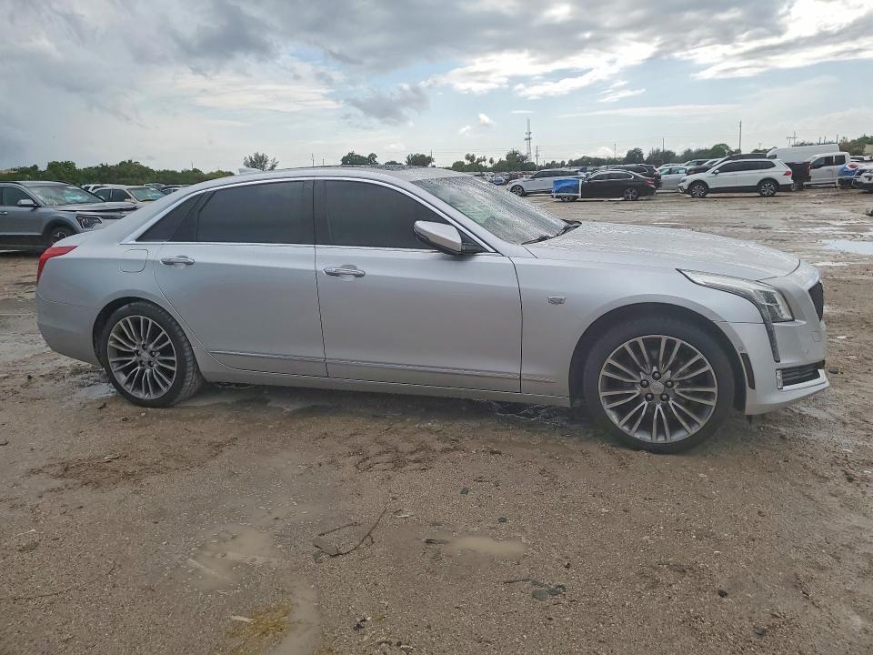 2016 Cadillac Ct6 VIN 1G6KD5RS9GU144697 COPART salvage auction — UNDERCARRIAGE, FL - CERT OF TITLE SLVG REBUILDABLE, sold $3,100 on 2026-07-02 (photo 4)