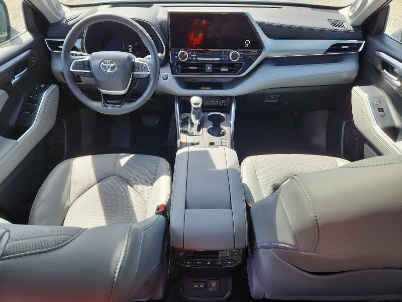 2024 Toyota Highlander VIN 5TDEBRCH2RS606979 COPART salvage auction — FRONT END, Co - Public - Salvage Title, sold $29,250 on 2026-07-09 (photo 8)