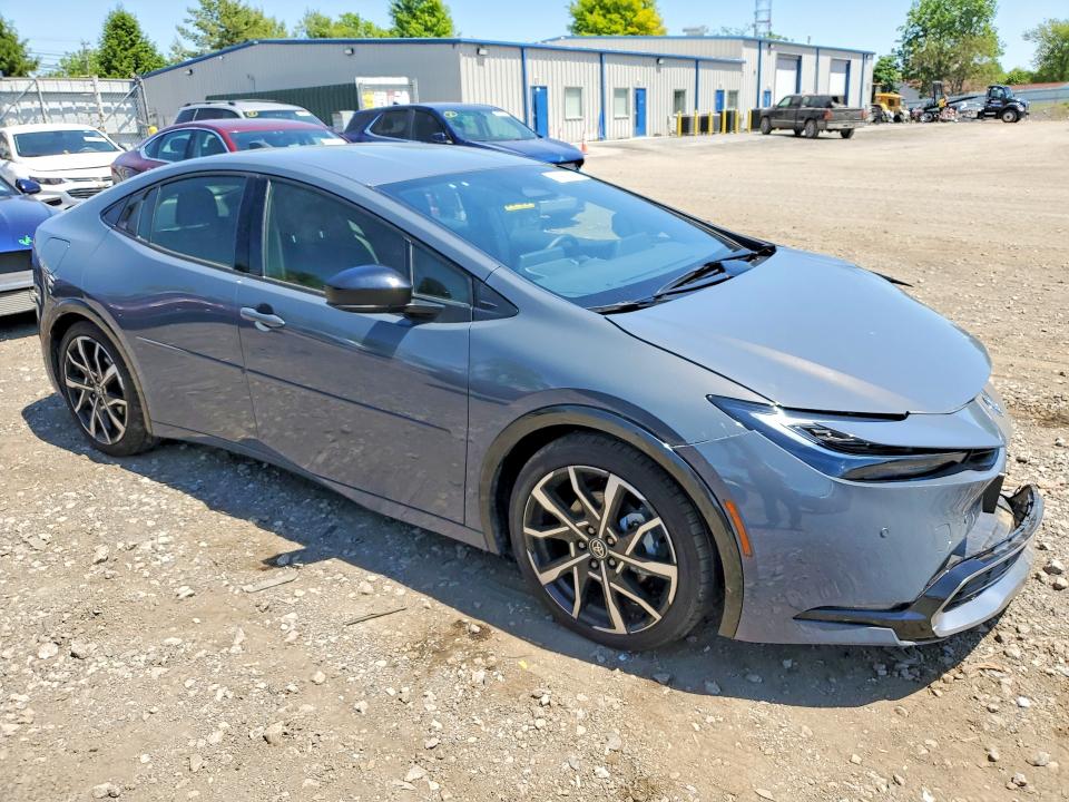 2025 Toyota Prius VIN JTDACACU9S3045214 COPART salvage auction — FRONT END, Md - Cert Of Salvage > 75% Damage, sold $8,100 on 2026-07-13 (photo 4)
