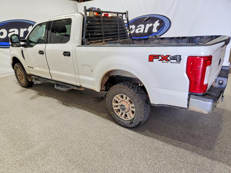 2019 Ford F-250 super duty VIN 1FT7W2BT5KEF05537 COPART salvage auction — MINOR DENT/SCRATCHES, Ut - Certificate Of Title (P), sold $20,500 on 2026-07-02 (photo 2)