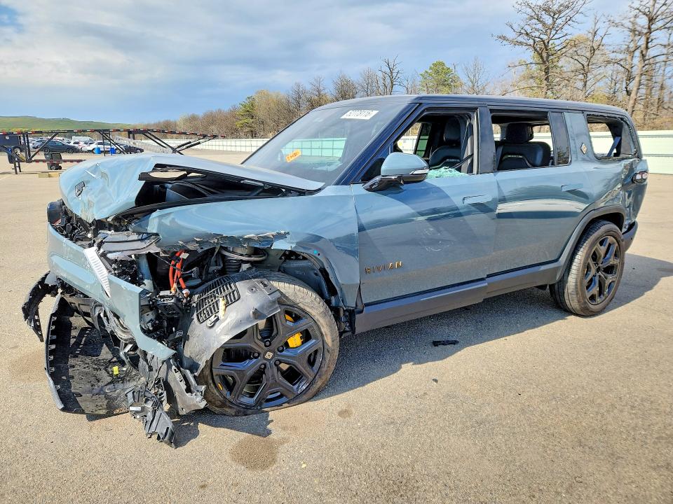 2025 Rivian R1s VIN 7PDSGCBP4SN065223 COPART salvage auction — FRONT END, Ny - Mv-907A Salvage Certificate, sold $12,300 on 2026-07-06 (photo 1)