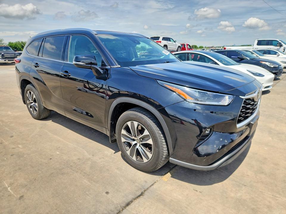 2021 Toyota Highlander VIN 5TDGZRBHXMS120399 COPART salvage auction — Hail, TX - CERTIFICATE OF TITLE, sold $21,500 on 2026-07-08 (photo 4)