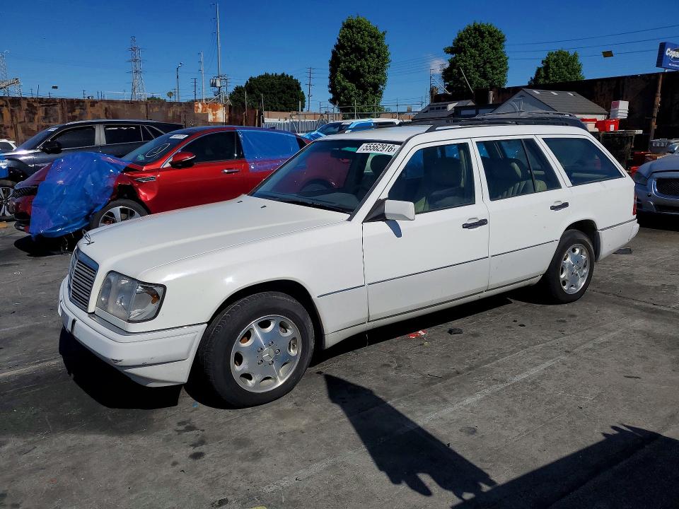1995 Mercedes-benz E-class VIN WDBEA92E3SF304552 COPART salvage auction — NORMAL WEAR, Ca - Salvage Acquisition Billofsale, sold $525 on 2026-07-10 (photo 1)