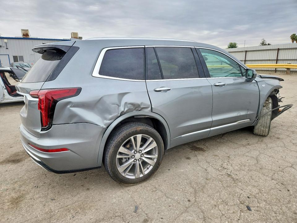 2023 Cadillac Xt6 VIN 1GYKPCRS2PZ171763 COPART salvage auction — FRONT END, Ca - Salvage Certificate, sold $5,600 on 2026-07-17 (photo 3)