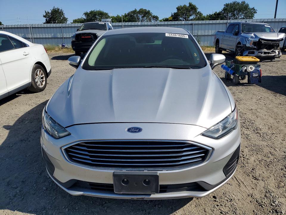 2019 Ford Fusion VIN 3FA6P0HD3KR135785 COPART salvage auction — NORMAL WEAR, Ca - Dis/Dlr/Exp Only Clean Title, sold $1,200 on 2026-07-23 (photo 5)