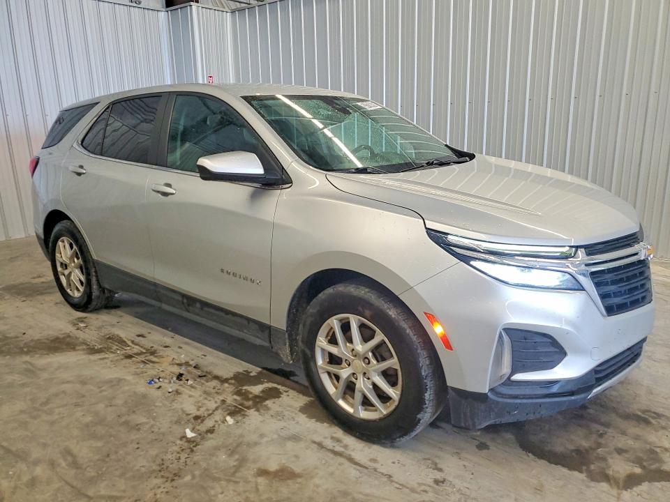 2022 Chevrolet Equinox VIN 2GNAXJEV3N6137417 COPART salvage auction — NORMAL WEAR, NC - DEALER ONLY CLEAN TITLE, sold $4,750 on 2026-07-09 (photo 4)