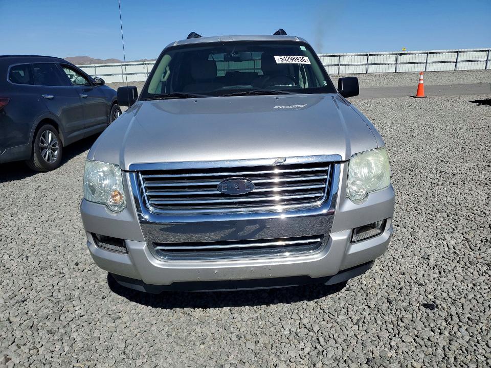 2008 Ford Explorer VIN 1FMEU73E88UA03299 COPART salvage auction — MINOR DENT/SCRATCHES, Nv - Certificate Of Title, sold $100 on 2026-07-02 (photo 5)