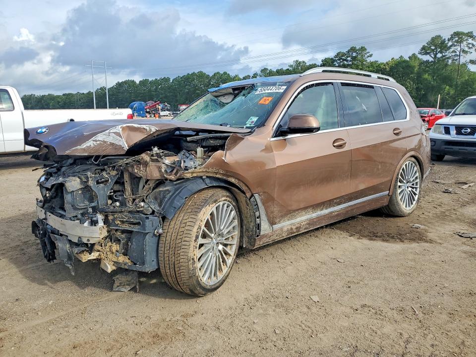 2020 BMW X7 VIN 5UXCW2C01L9B48520 — COPART salvage auction photo
