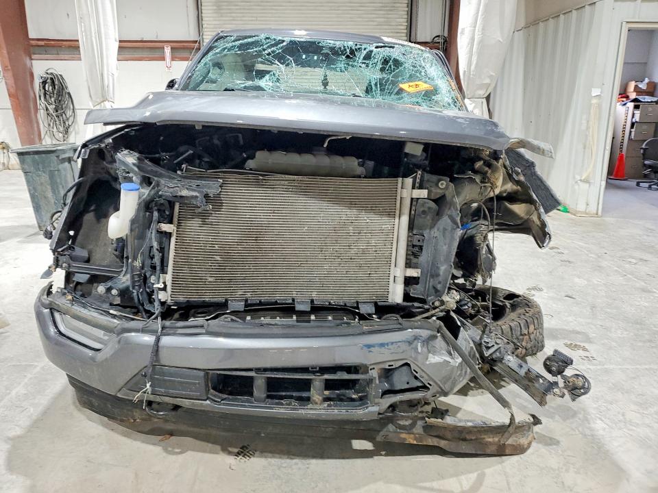 2022 Ford F-150 VIN 1FTFW1E80NFA39527 COPART salvage auction — ROLLOVER, NY - MV907A-PARTS ONLY, sold $2,650 on 2026-07-27 (photo 5)